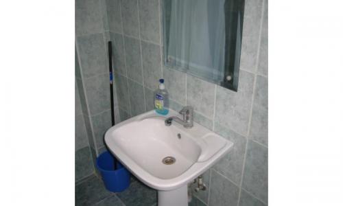 Ultracentral Batiste - inchiriez 2 cam. 360 euro ,parter ,pretabil birou ,pereche tanara Pret = 360 euro +garantie 1 chirie Aer conditional, centrala bloc .Cotact : abreter@yahoo.com