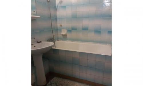 V?nd apartament cu 2 camere, confort 1, anul constructiei 1985