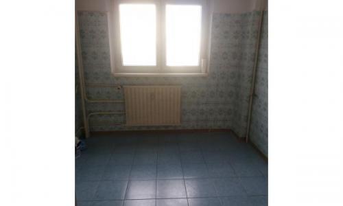 V?nd apartament cu 2 camere, confort 1, anul constructiei 1985