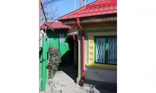 Proprietar vand casa Cora Bratianu 5 camere negociabil