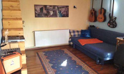 Casa de vanzare in Timisoara, zona Brancoveanu/Porumbescu, zona linistita si verde mult !
