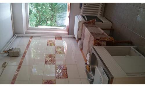 De inchiriat Ap. 3 camere Sos Mihai Bravu 64 - 88 langa Lic.Iulia Hasdeu