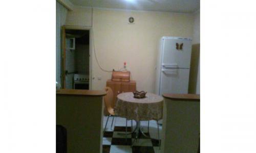 Particular inchiriez apartament 2 camere