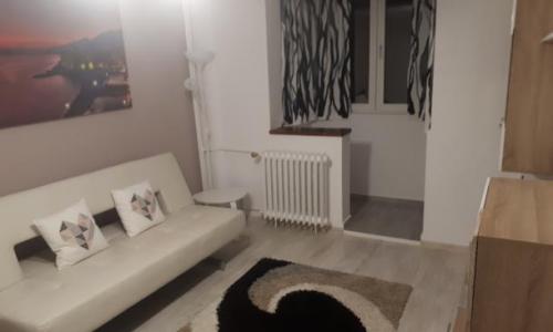 Proprietar, inchiriez apartament 2 camere, decomandat, complet renovat 2018, zona Clucerului - PRIMA INCHIRIERE