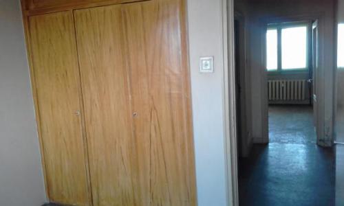 V?nd apartament 3 camere Giule?ti