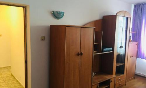 Apartament cu doua camere decomandat