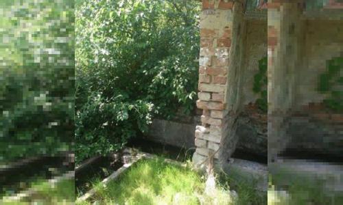 Casa batraneasca + teren intravilan de vanzare