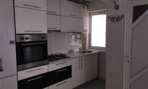 Vand apartament cu 3 camere in Blaj, mobilat si utilat modern
