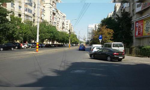 Calea Calarasilor, stradal, Proprietar, vand garsoniera, mobilata si utilata. Libera, decomandat, etaj 5/7, renovata, mobilata nou,electrocasnice noi, bloc linistit, intretinere mica, contorizat,parculet in spatele blocului.Aer conditionat, balcon inchis
