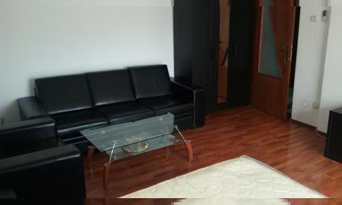 Calea Calarasilor, stradal, Proprietar, vand garsoniera, mobilata si utilata. Libera, decomandat, etaj 5/7, renovata, mobilata nou,electrocasnice noi, bloc linistit, intretinere mica, contorizat,parculet in spatele blocului.Aer conditionat, balcon inchis