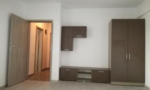 Inchiriez GarsonieraTitan Lux Bloc Nou 7 Min Metrou Fetesti Steriade