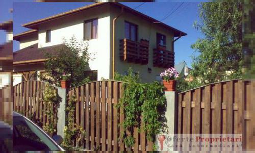 Casa de vanzare, 5 camere, cu gradina si terasa, cu loc de parcare 2 masini in curte, strada privata (servitute cu porti de acces), vis-a-vis de fostele sere