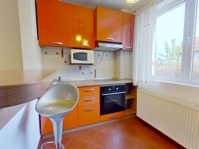 EXPLOREAZA VIRTUAL! Ospitaliera proprietate, in cartierul renascut al Brasovului