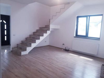 Casa de vanzare