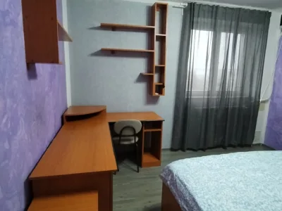 Inchiriez apartament 2 camere, zona Titan