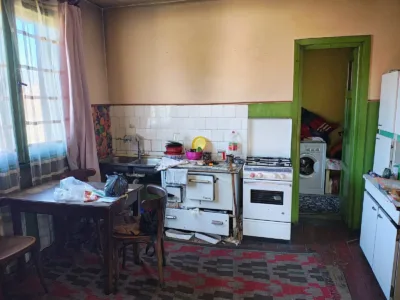 Casa cu curte Petrosani - oportunitate locuit sau investitie