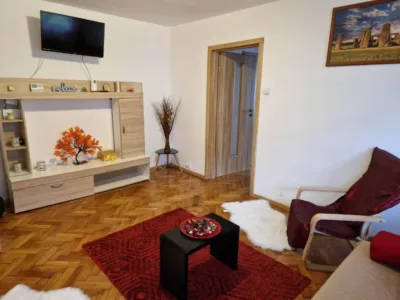 Apartament 2 cam de vanzare Centru Civic (CEC) Brasov