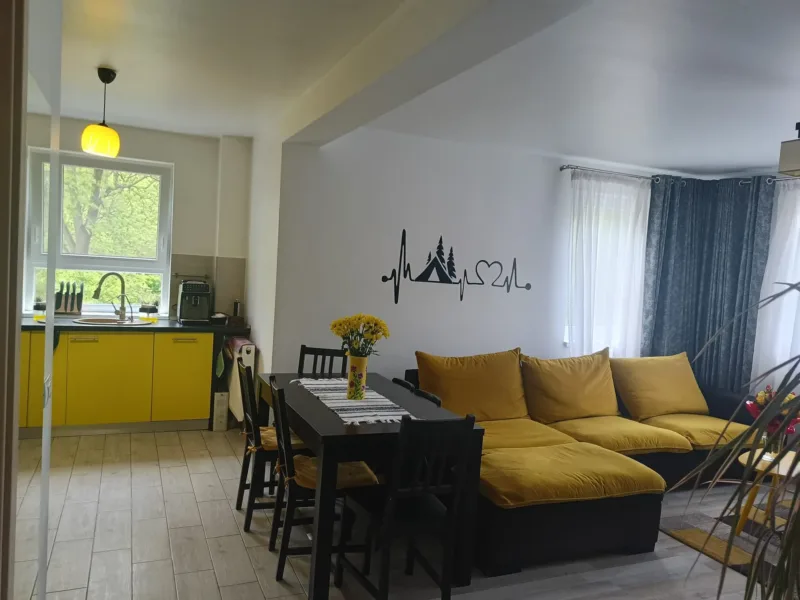 Apartament spațios și luminos