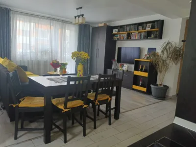 Apartament spațios și luminos