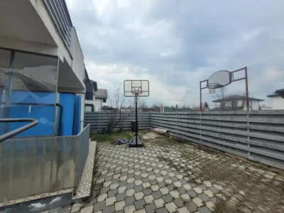Casa Superbă De Vânzare !