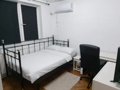 Apartament 3 camere decomandat